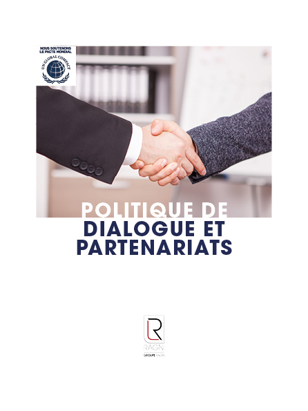 Couverture de la politique de dialogue et partenariats. Deux personnes se serrent la main.